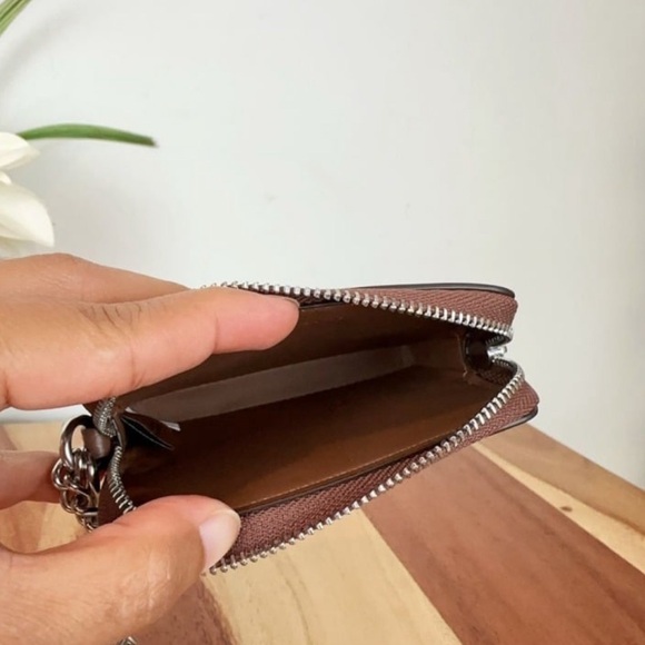 NWT Coach Zip Card Case In Signature Canvas With Banana Print cr833 - Picture 6 of 8